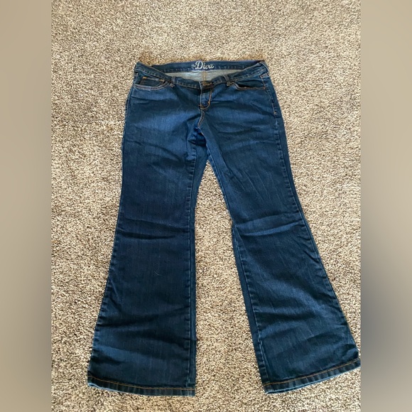 Old Navy The Diva Jeans 14 Reg Flare Leg Stretch Dark Blue Denim Embroidered Pkt - Picture 4 of 7